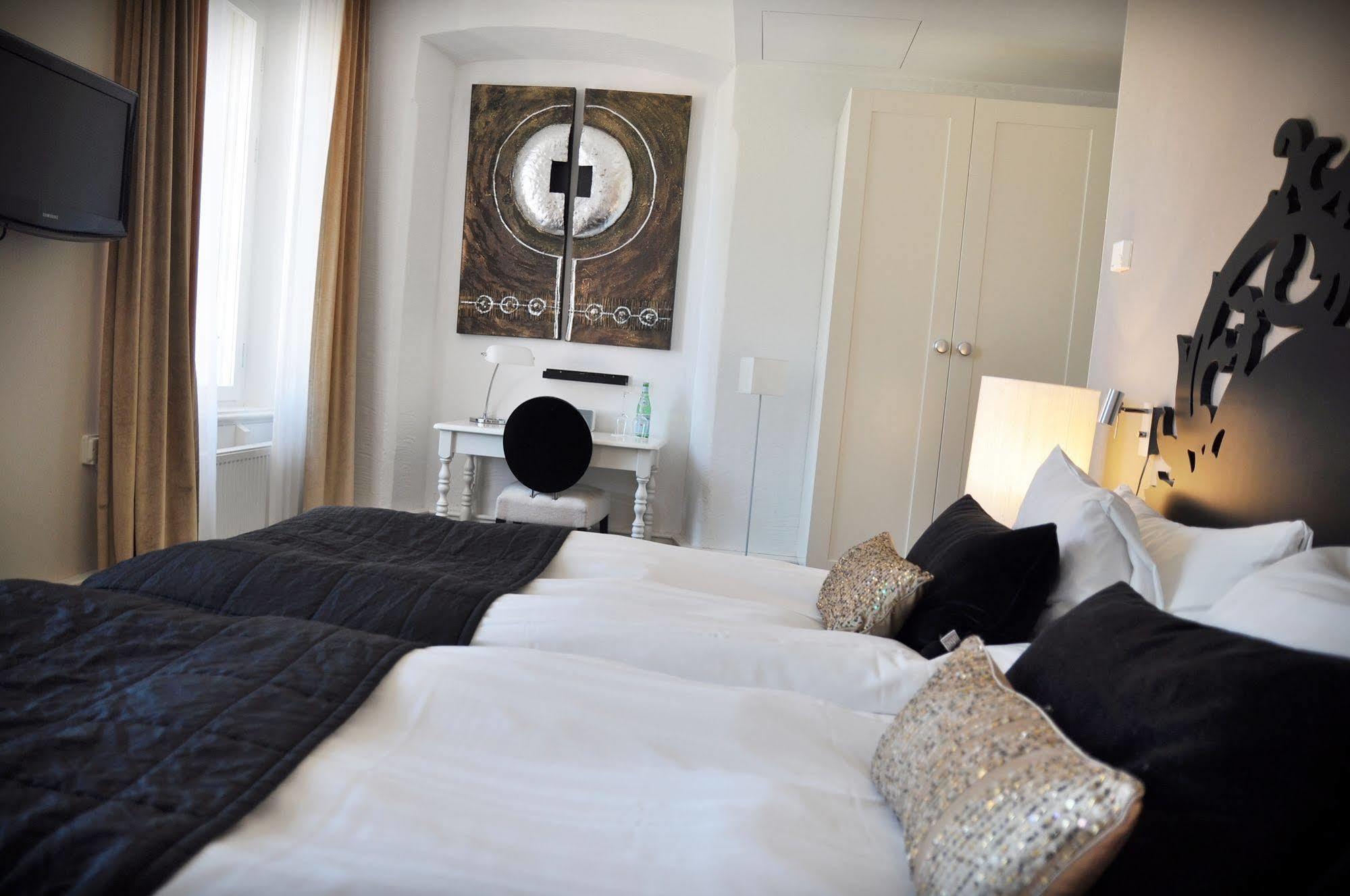 Kalk Hotel VBY Kültér fotó